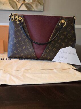 V TOTE MM